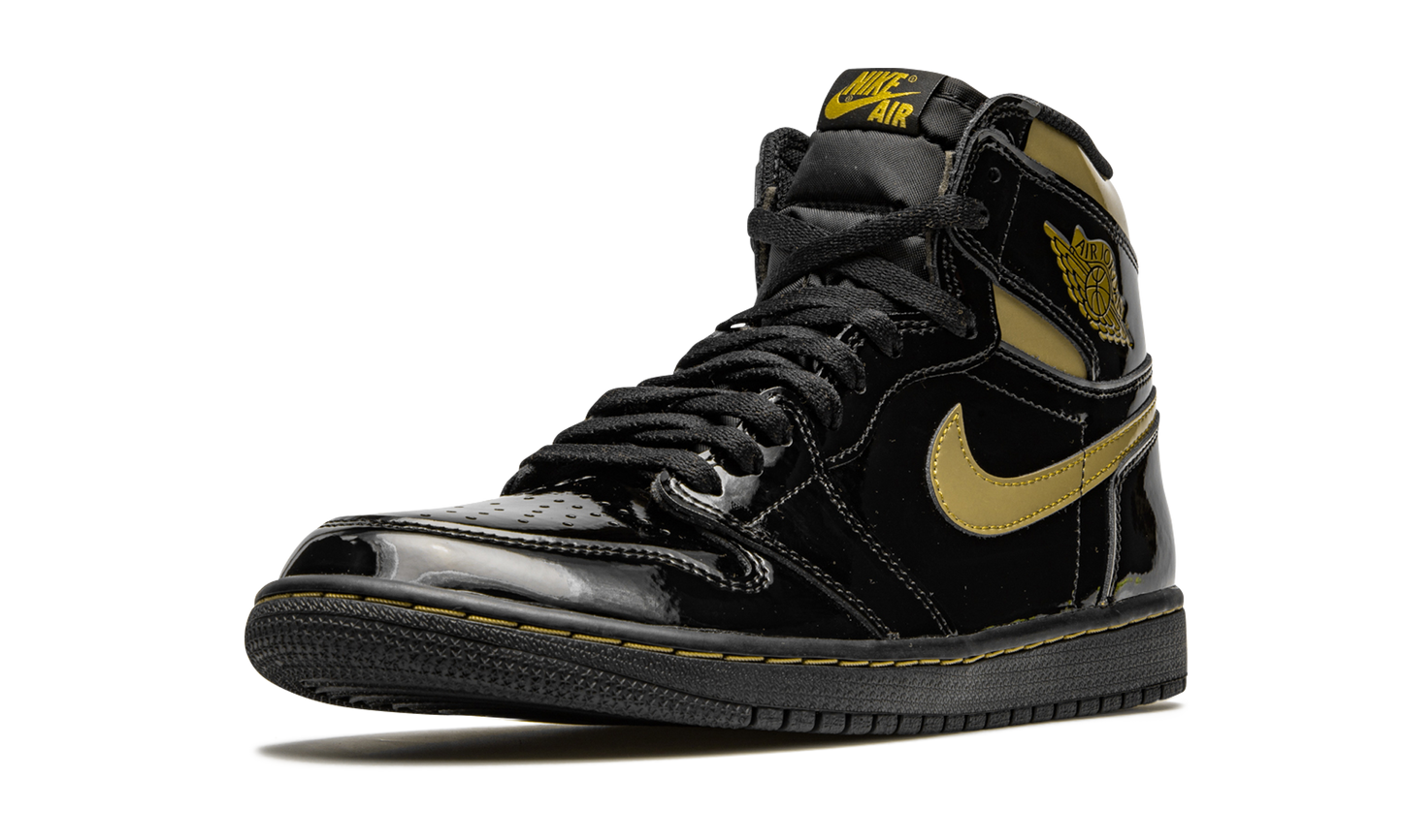 Air Jordan 1 Retro High OG "Black Metallic Gold" 555088 032