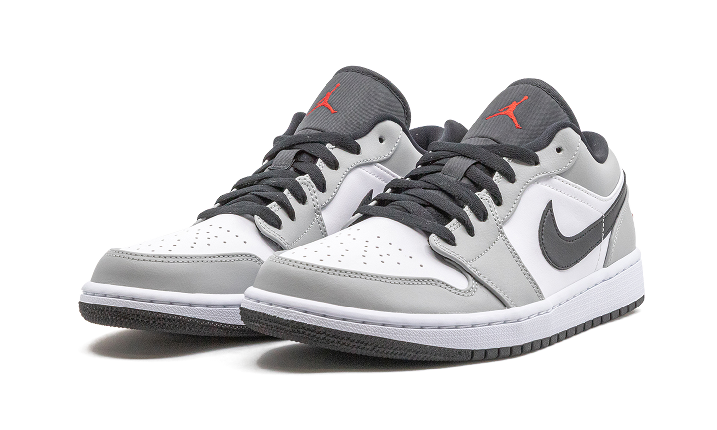 Air Jordan 1 Low "Light Smoke Grey" 553558 030