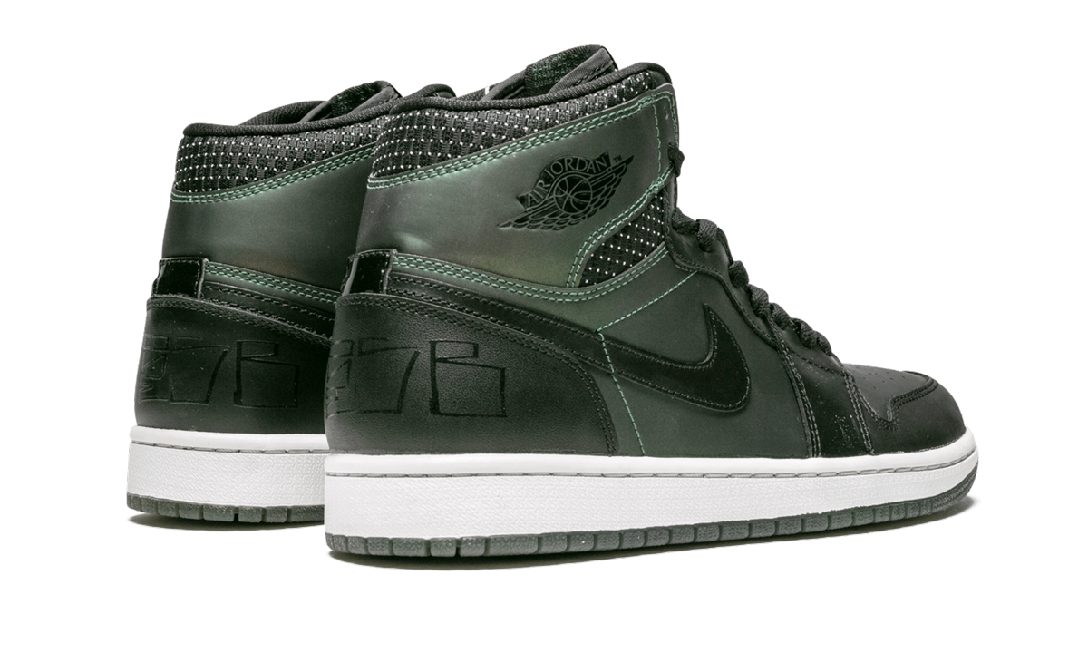 Jordan 1 SB QS "Craig Stecyk - Black Silver" 653532 001