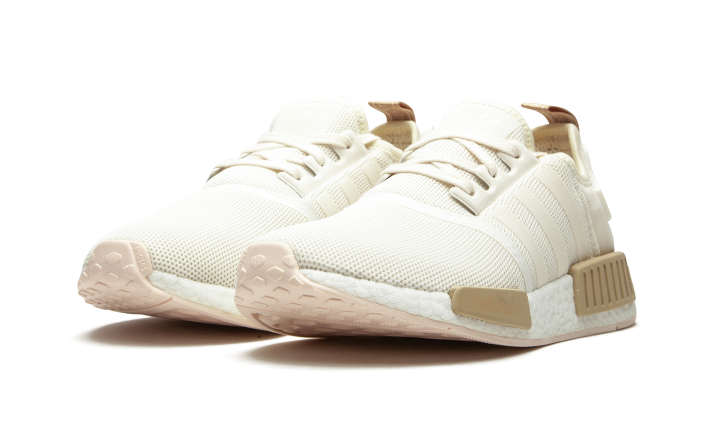 NMD_R1 W