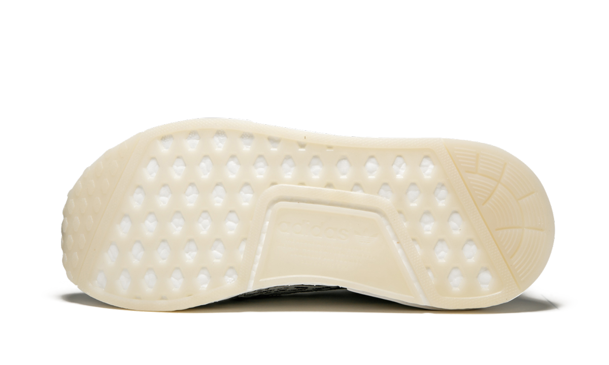 NMD_R1 PK "SASHIKO"