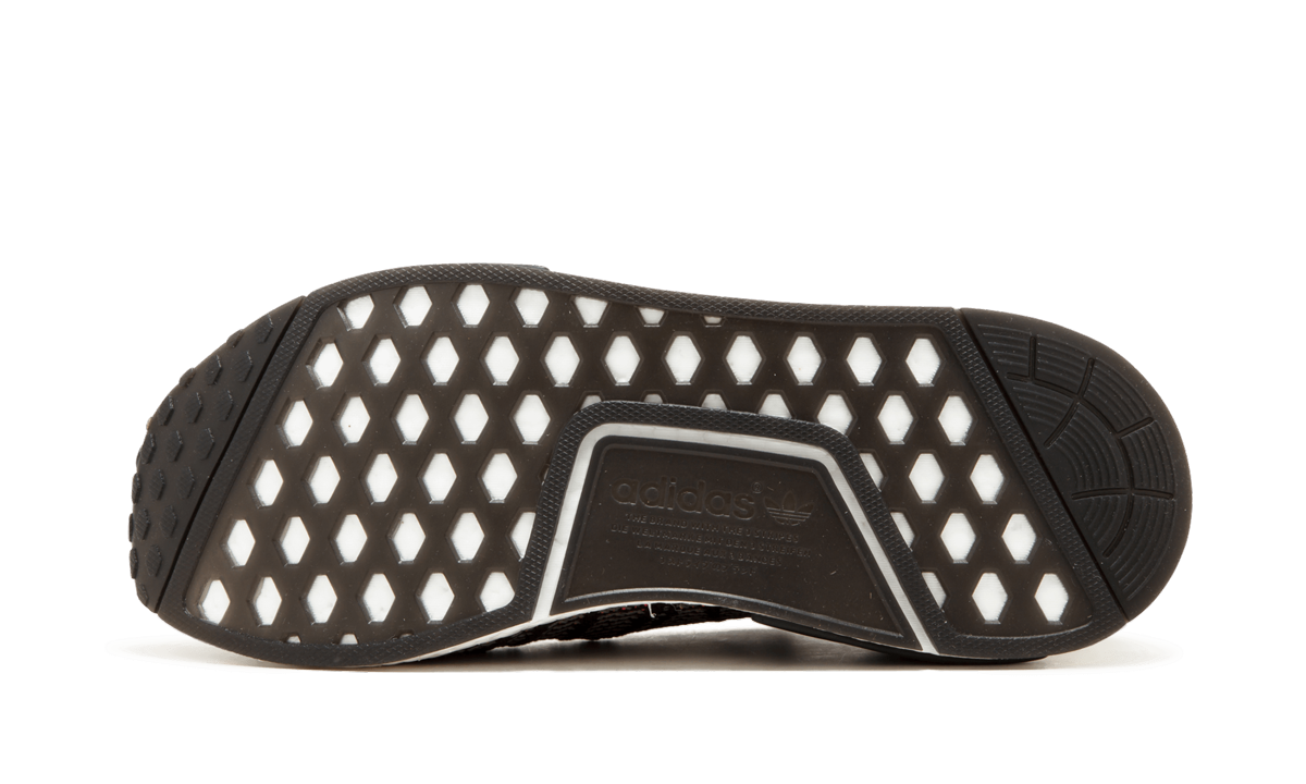 NMD_R1 STLT PK "Core Black"
