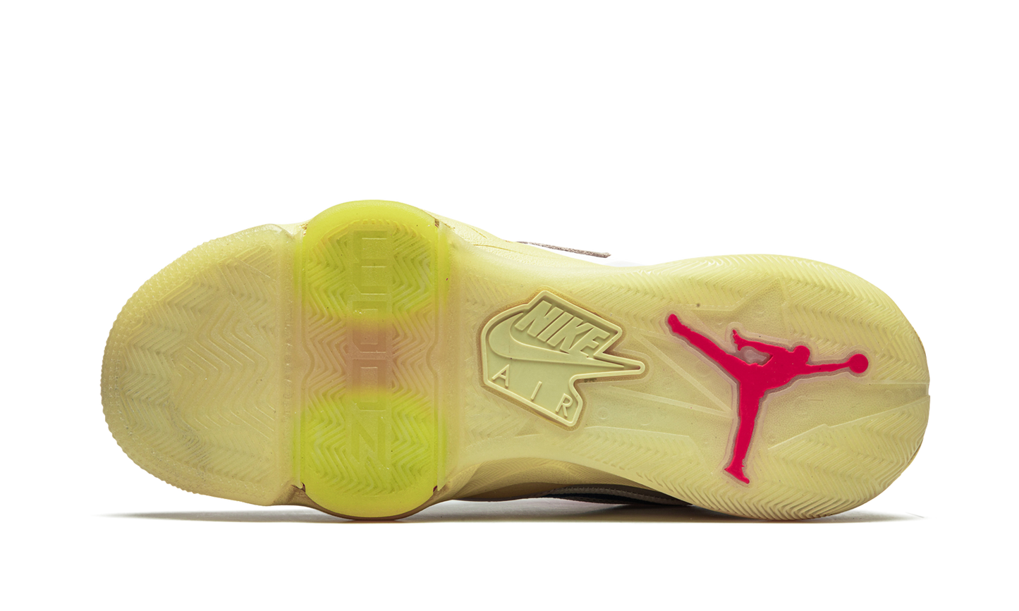 Zoom 92 "Union - Guava Ice" DA2553 800S