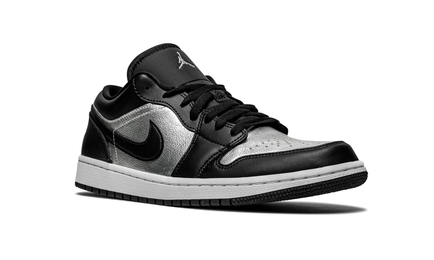 AIR JORDAN 1 LOW SE WMNS "Silver Toe" DA5551 001