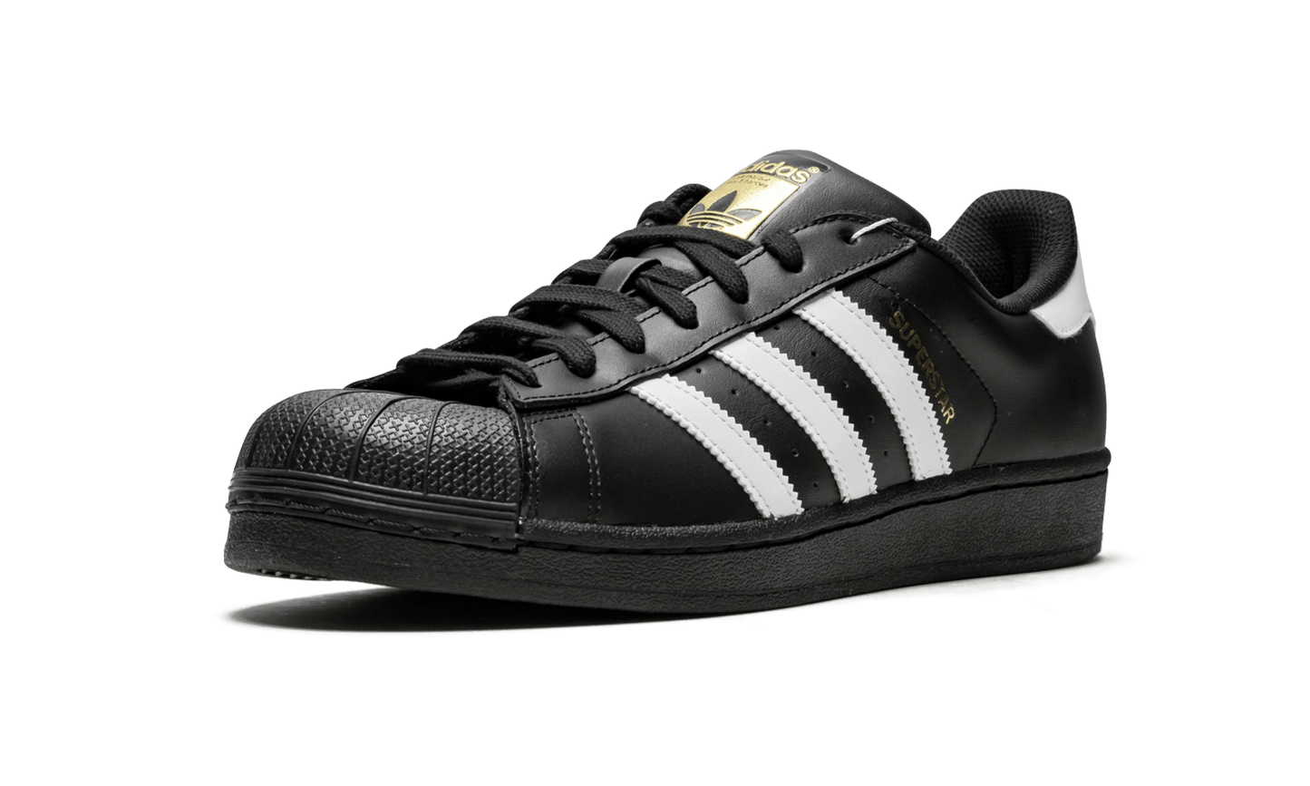 Superstar Foundation "Black/White"