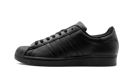 Superstar "Triple Black"
