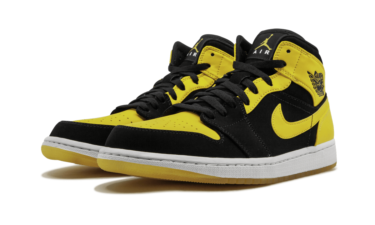 Air Jordan 1 Mid "New Love 2017 Release" 554724 035
