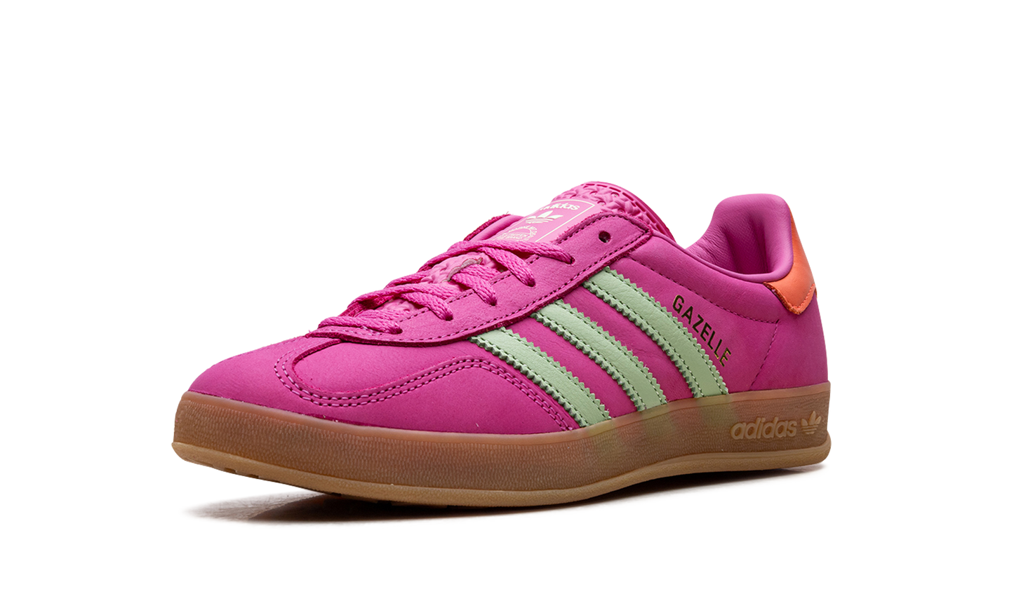 Gazelle Indoor WMNS "Semi Lucid Fuchsia"