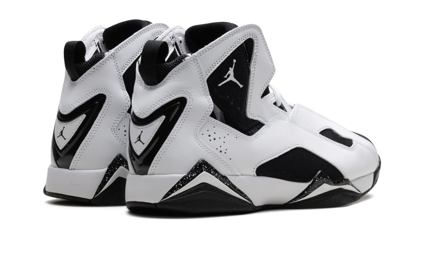 Jordan True Flight "White Black" HF4832 100