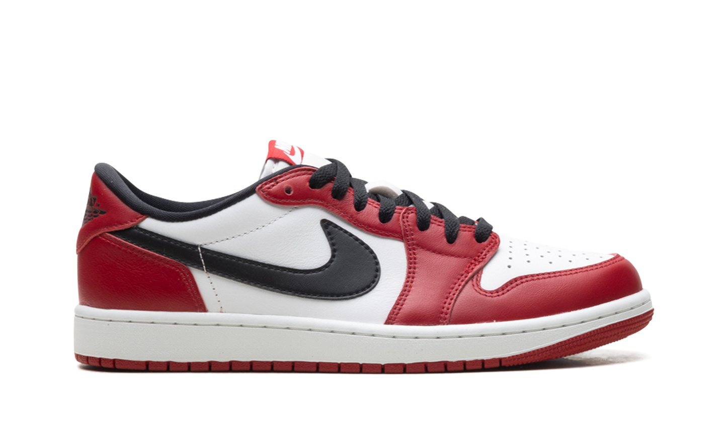 Air Jordan 1 Low OG "Chicago (2025)" HQ6998 600
