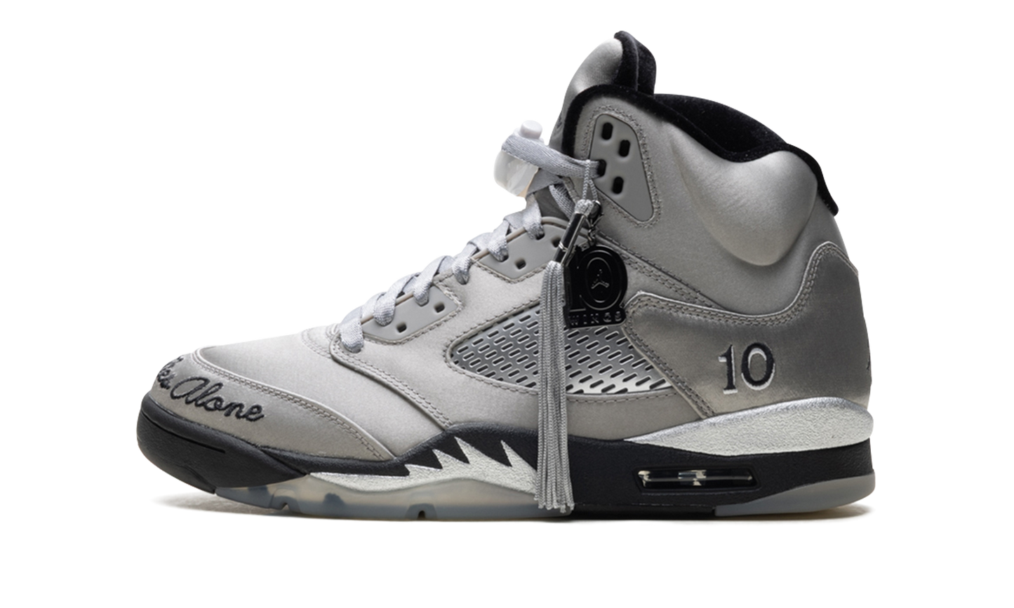 Air Jordan 5 Retro WMNS "Wings (2025)" IO2038 001