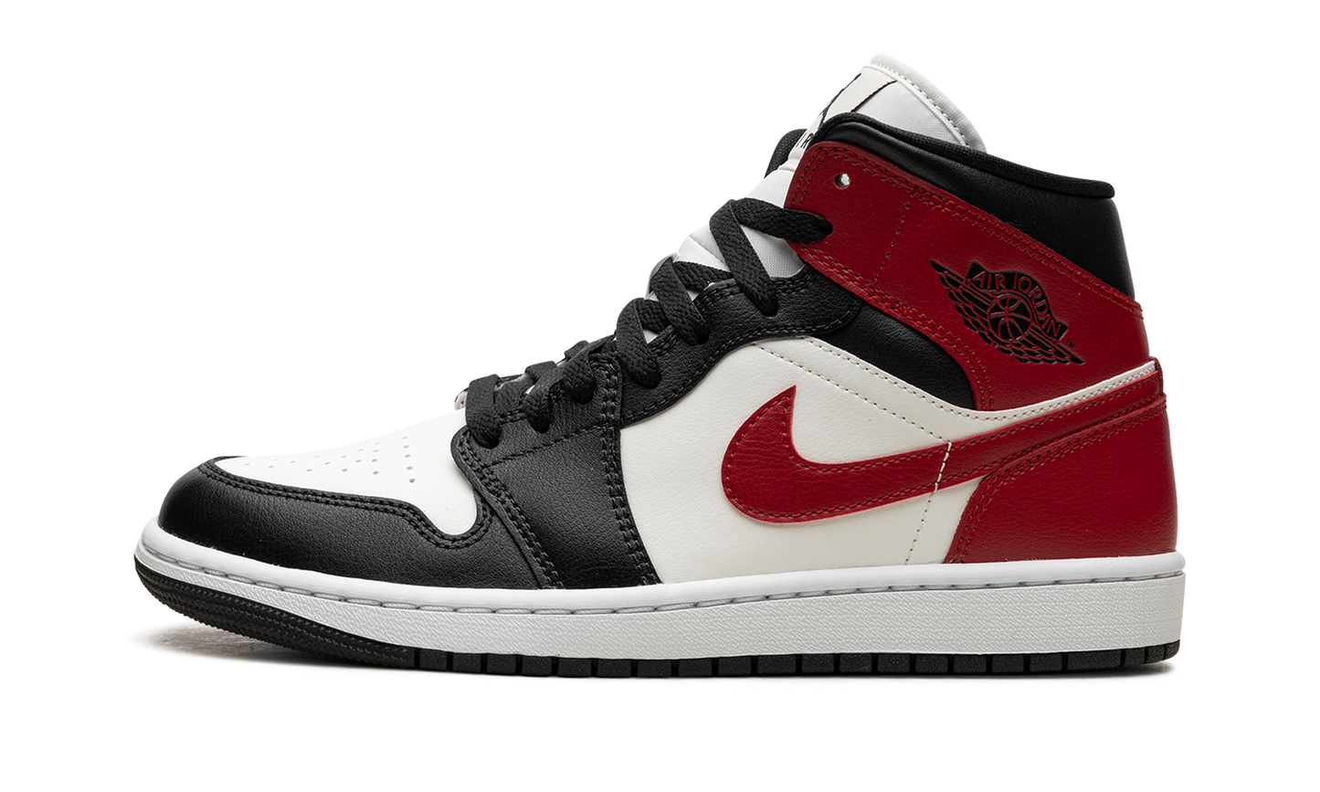 AIR JORDAN 1 MID WMNS "Black Toe" BQ6472 160