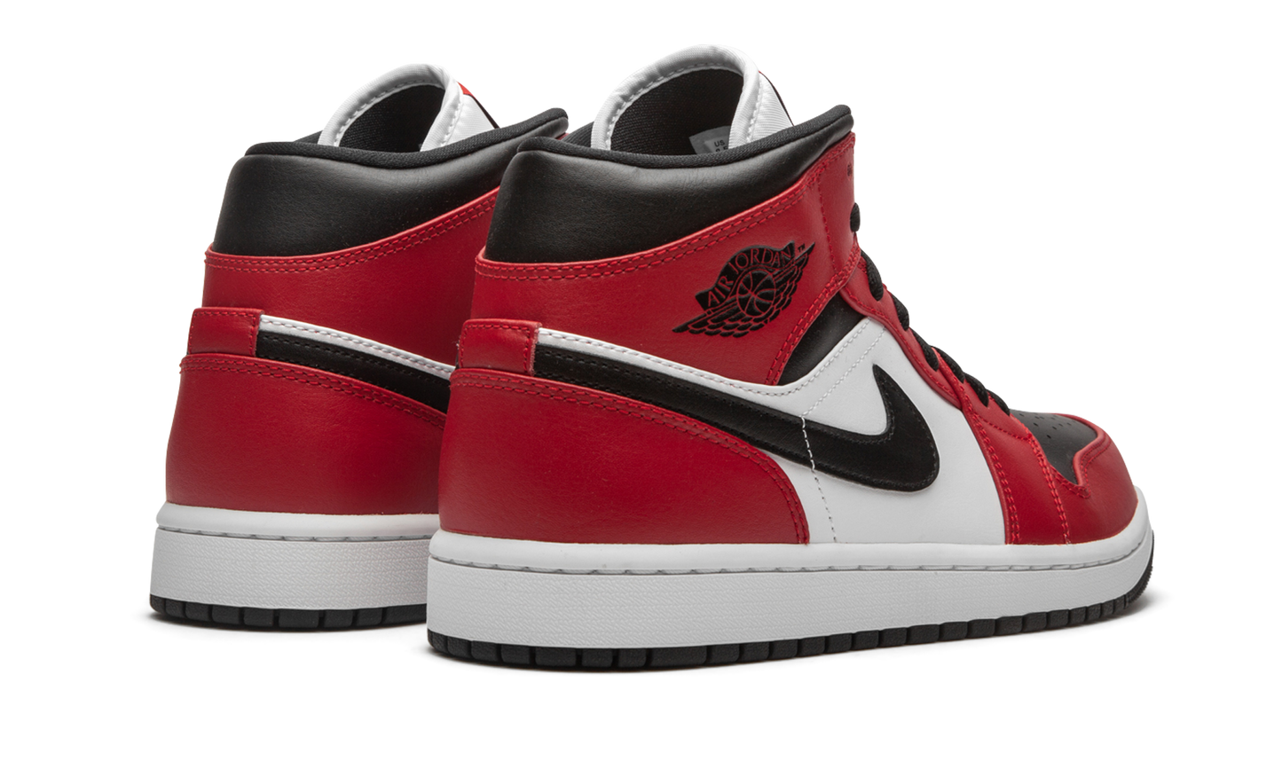 Air Jordan 1 Mid "Chicago Black Toe" 554724 069