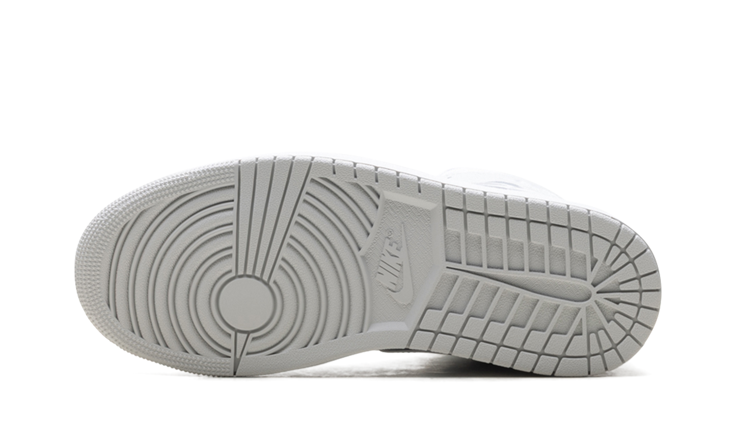 Air Jordan 1 Mid WMNS "Photon Dust Atmosphere Grey" BQ6472 008