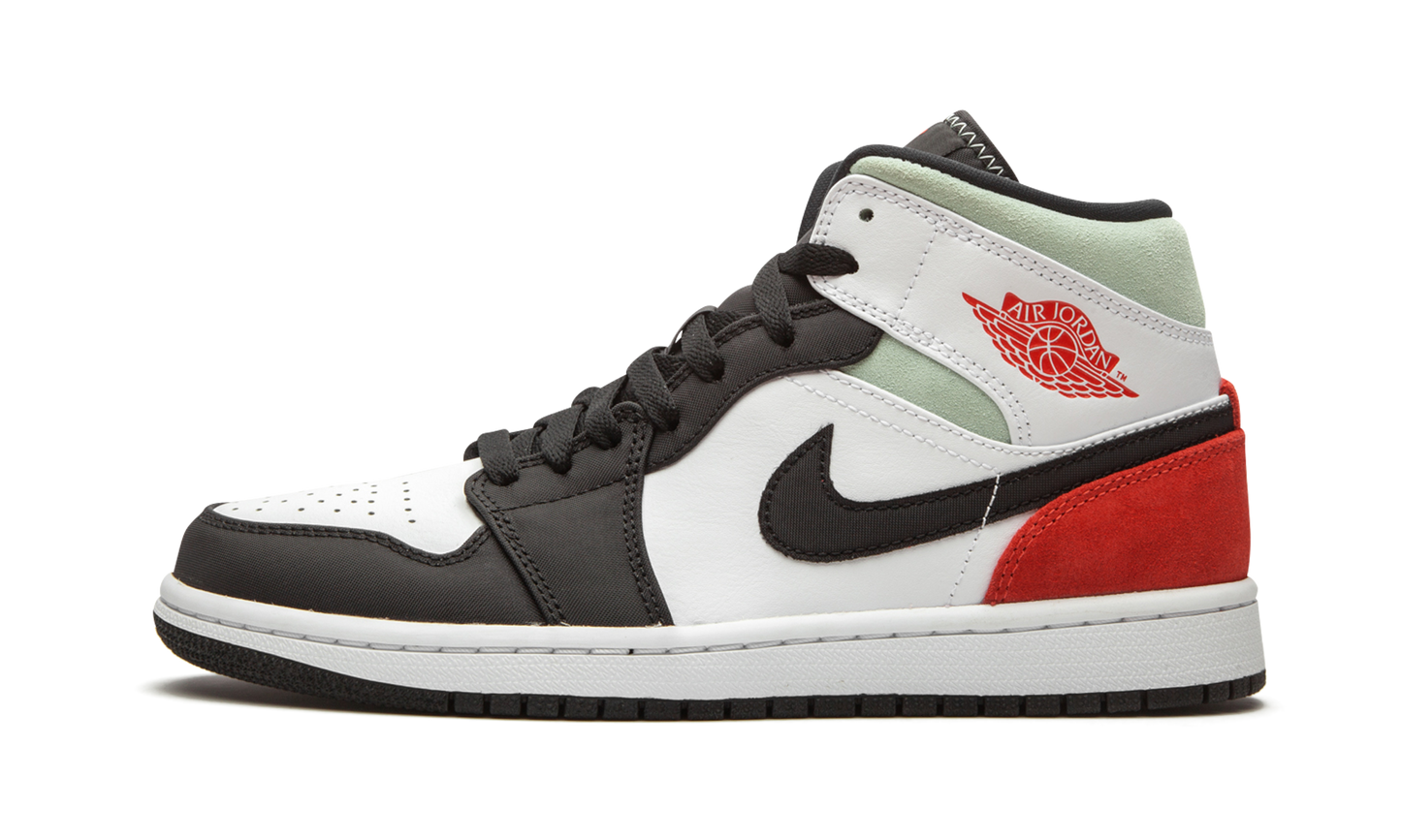 Jordan 1 Mid SE "Red Black Toe" 852542 100
