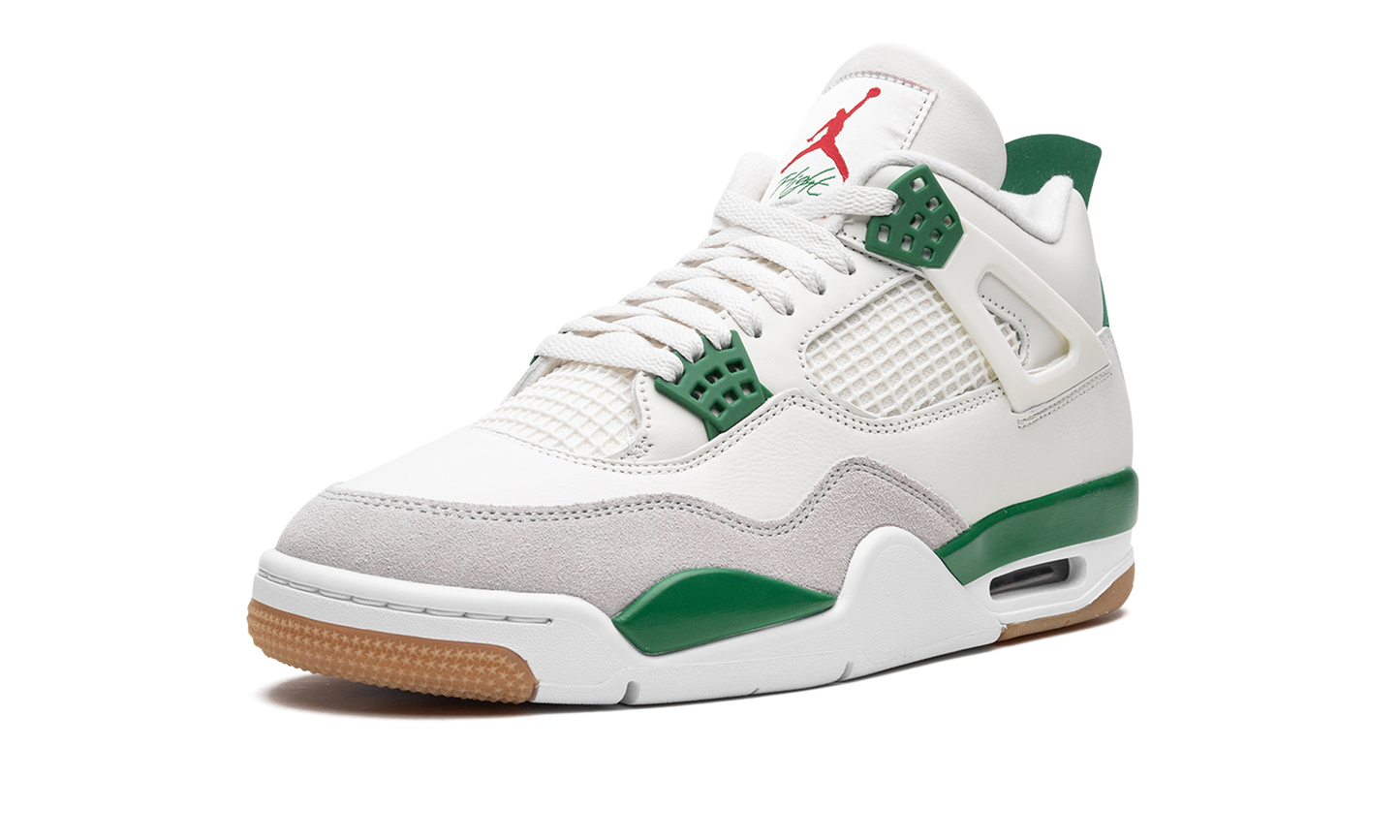 Air Jordan 4 Retro SB "Pine Green" DR5415 103