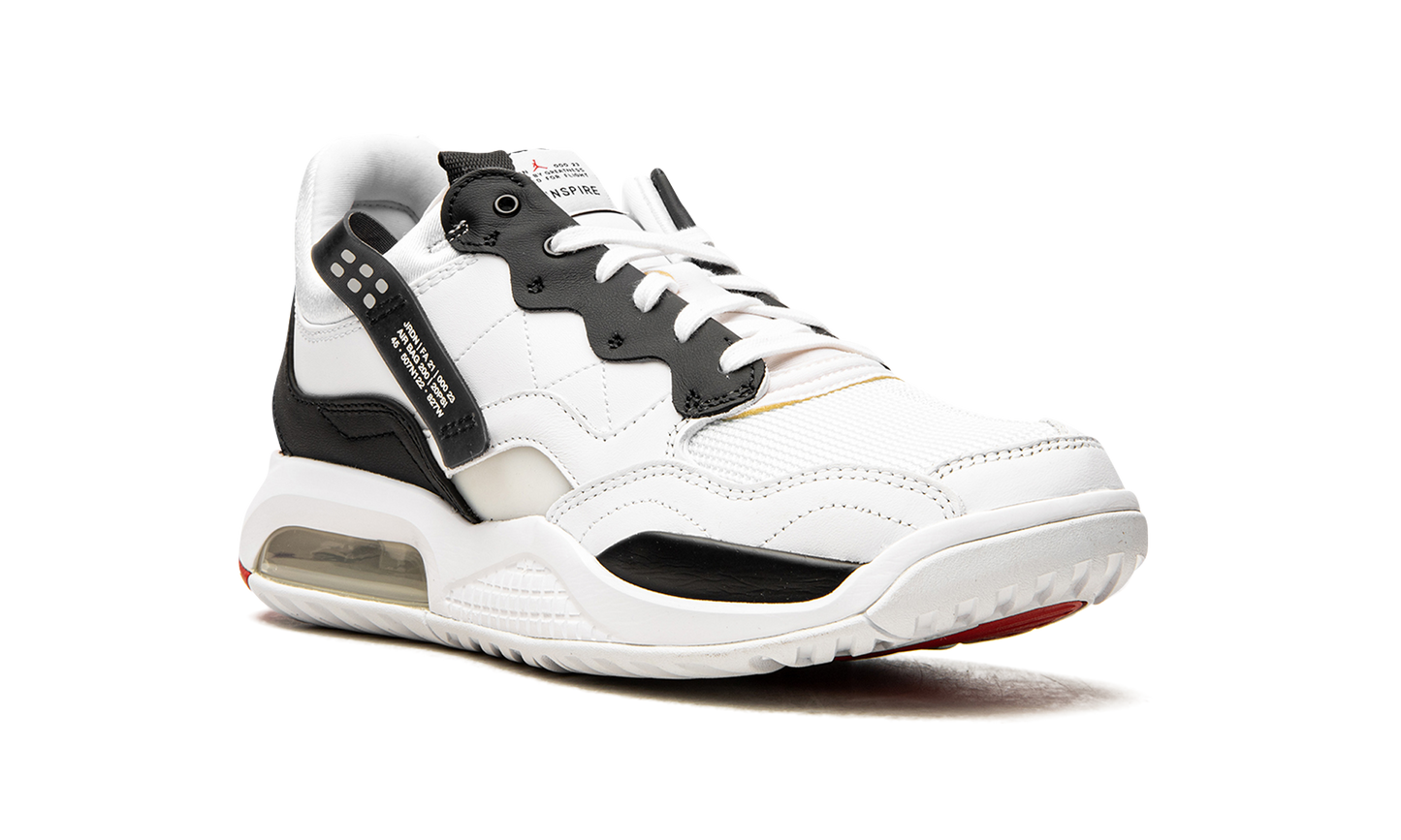 JORDAN MA 2 "White" CV8122 106