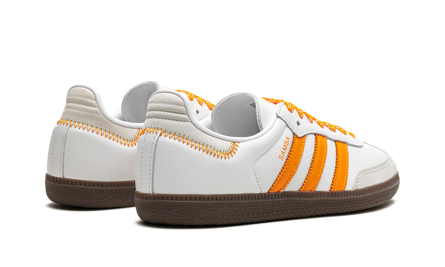Samba OG WMNS "WHITE EQUIPMENT ORANGE"
