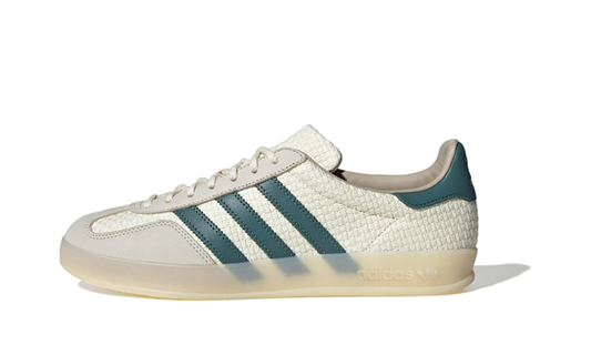 Gazelle Indoor "Cream White / Preloved Teal"