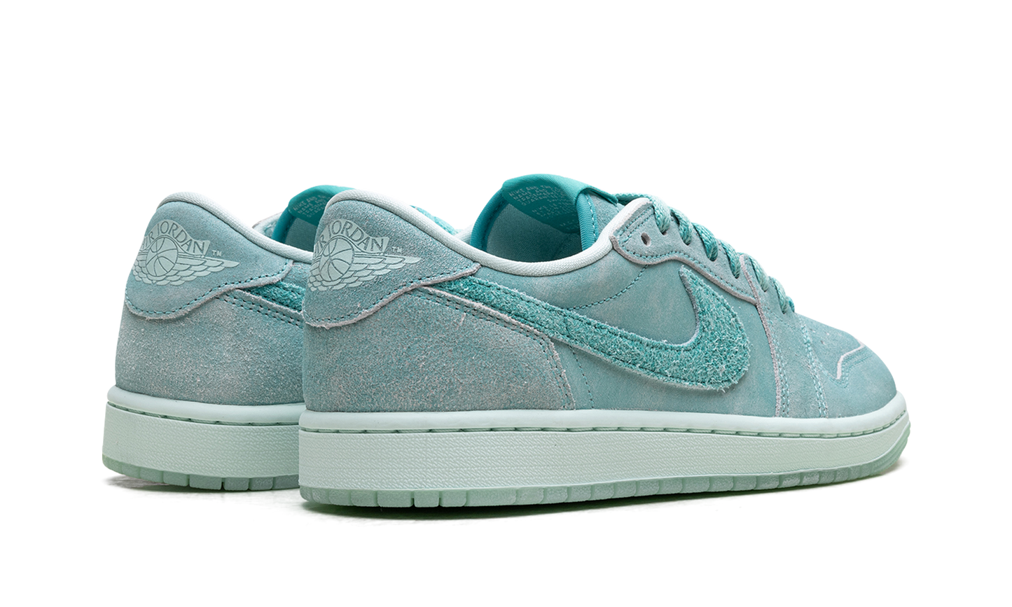 Jordan 1 Retro Low OG WMNS "Washed Teal" HQ8111 300