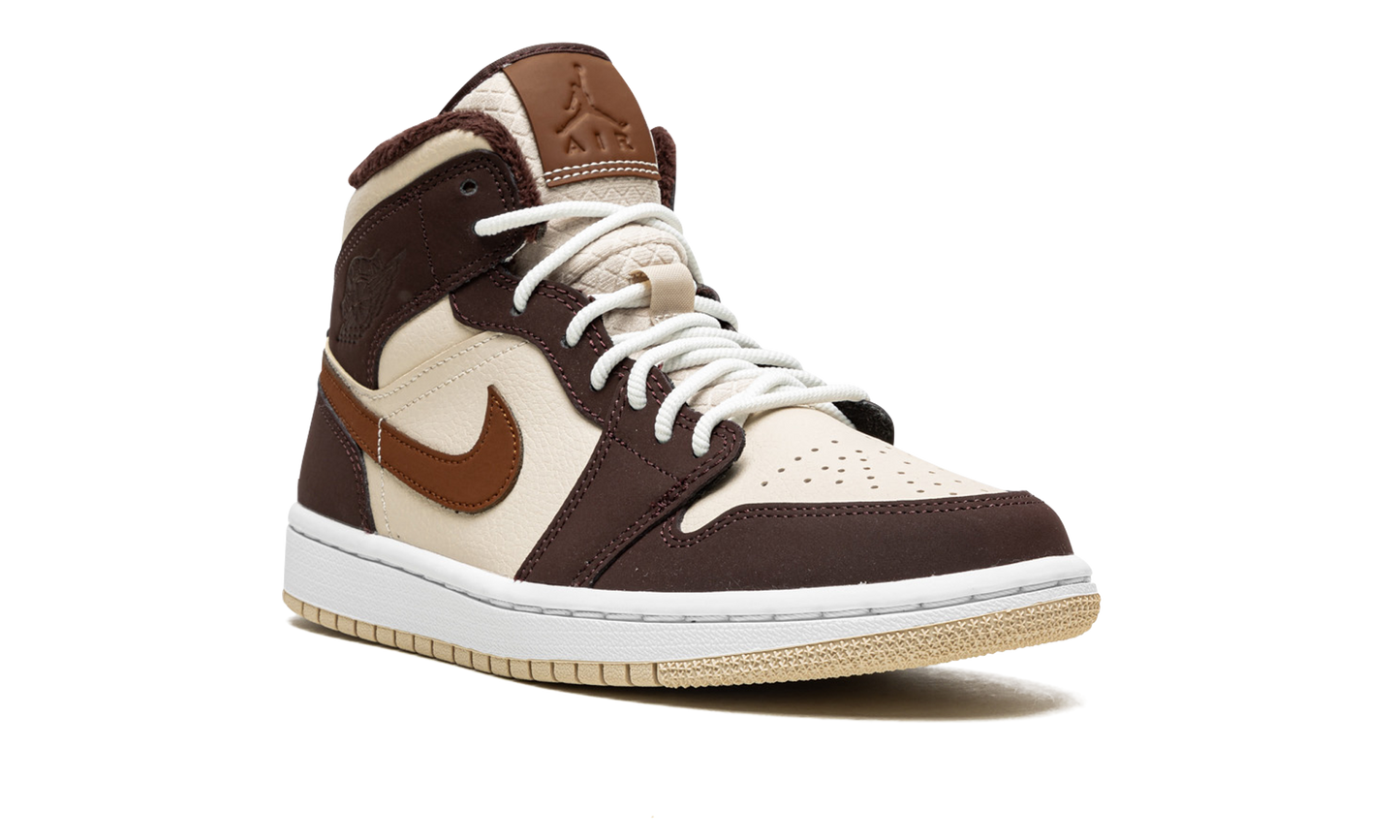 AIR JORDAN 1 MID SE WMNS "Brown Basalt Fleece" DO6699 200