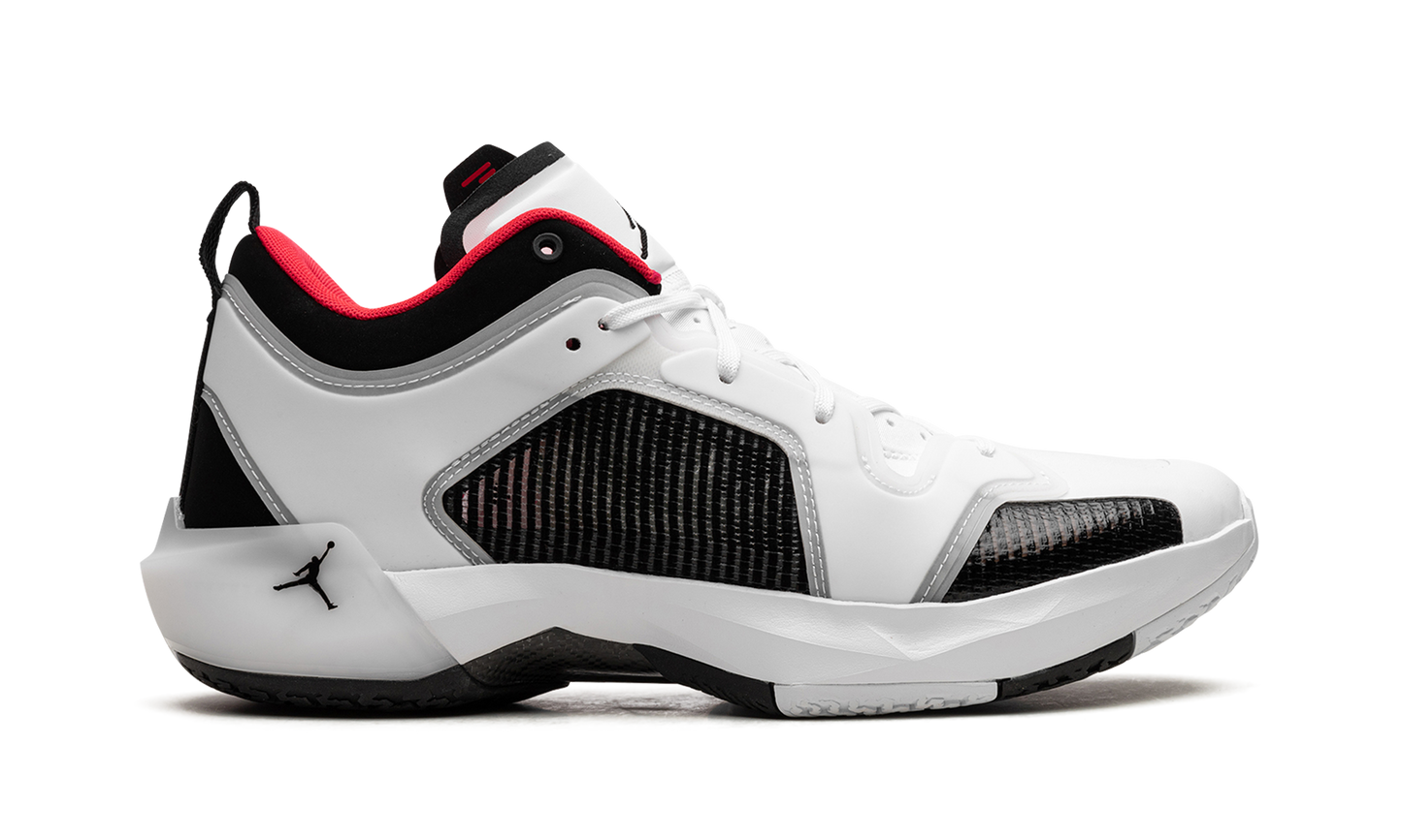 Air Jordan 37 Low "Siren Red" DQ4122 100