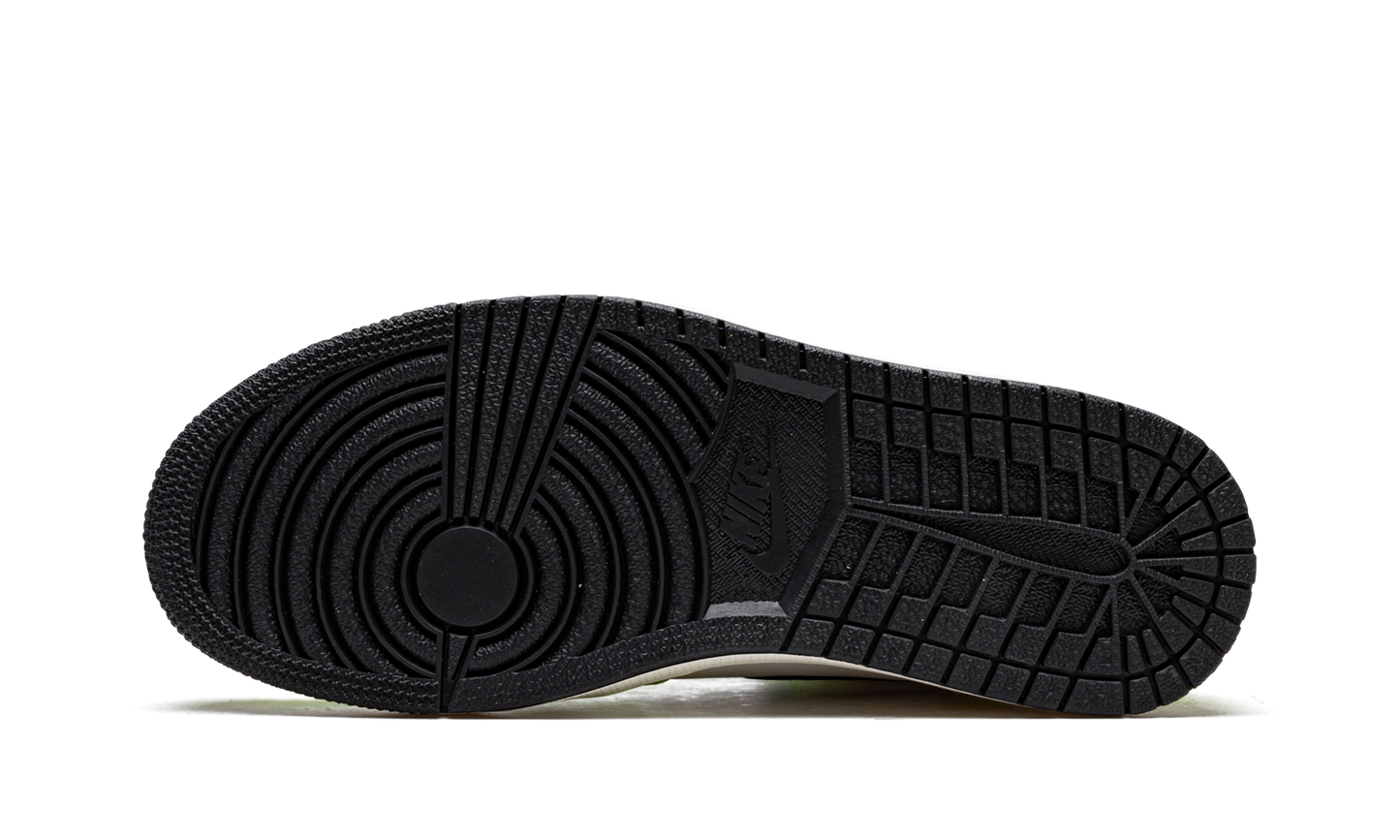 Air Jordan 1 High OG "Visionaire" 555088 702