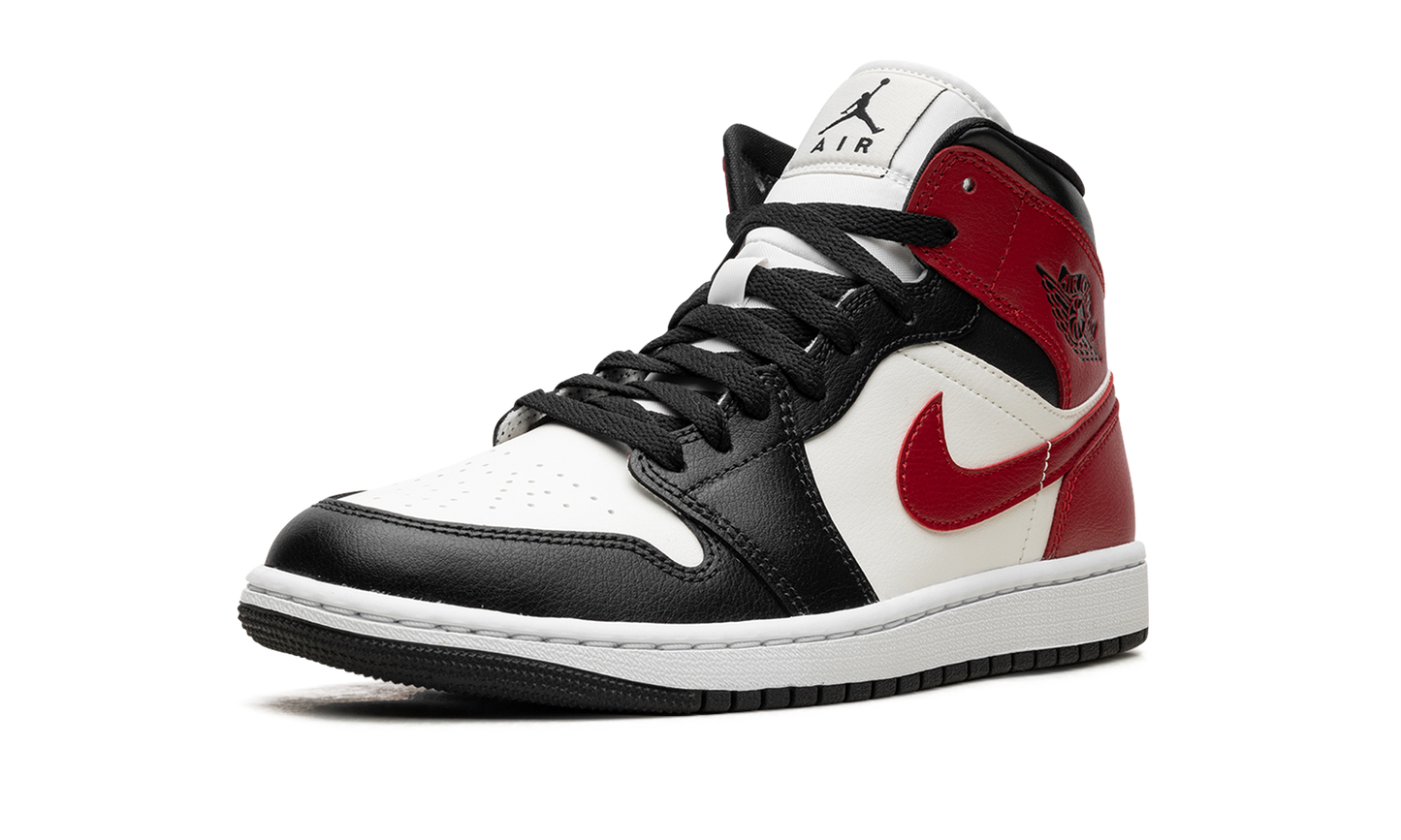 AIR JORDAN 1 MID WMNS "Black Toe" BQ6472 160
