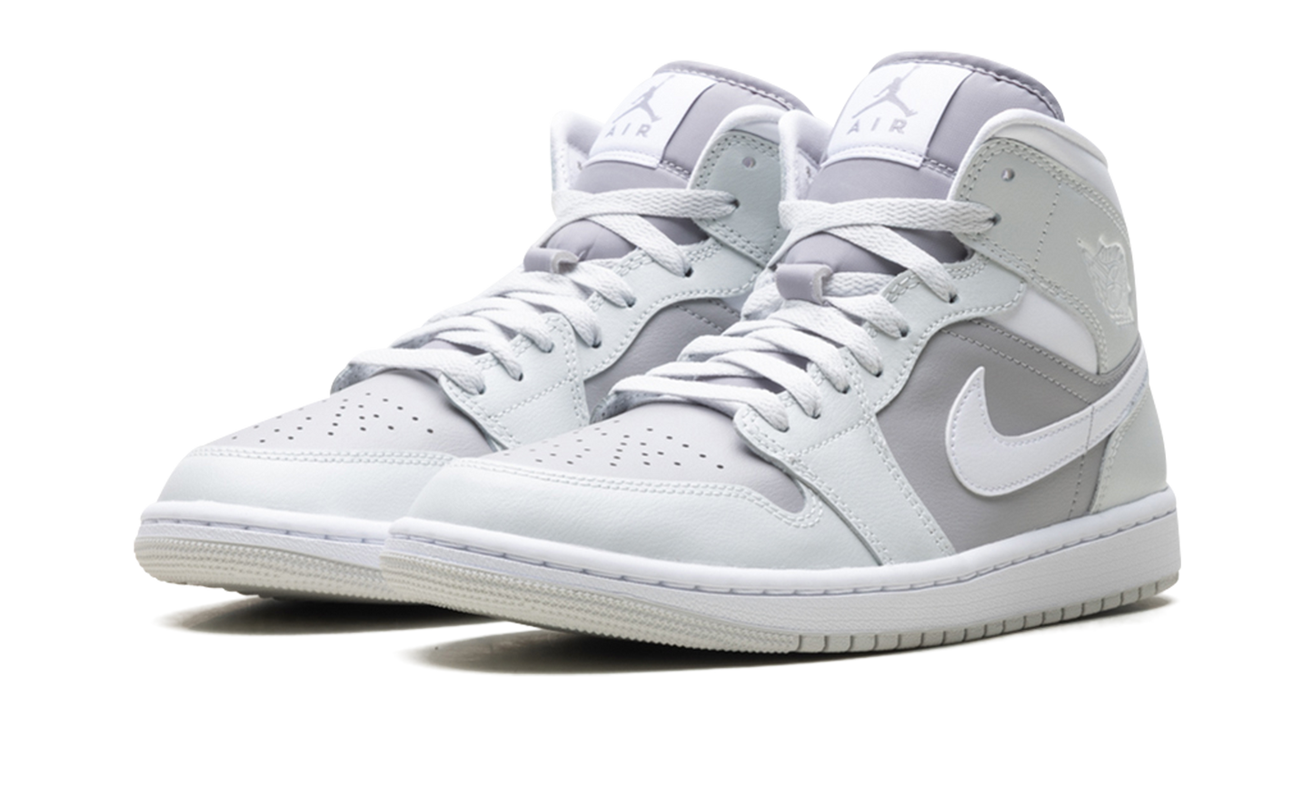 Air Jordan 1 Mid WMNS "Photon Dust Atmosphere Grey" BQ6472 008