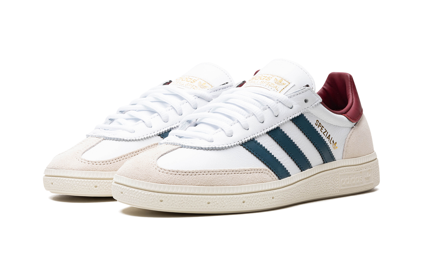 Handball Spezial "White Arctic Night"