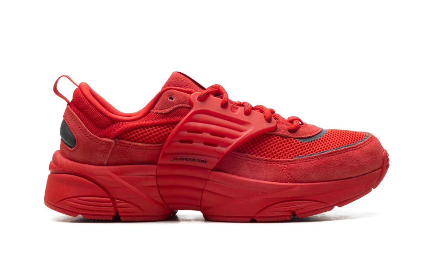 Jordan Trunner "Red" IB3722 600