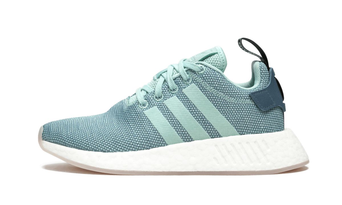 NMD_R2 WMNS