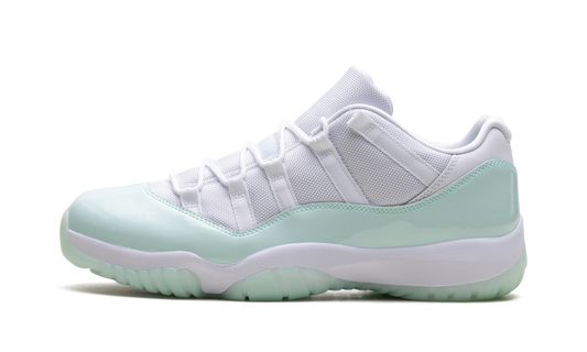 Air Jordan 11 Low WMNS "Igloo" AH7860 103