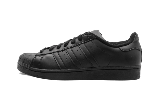 Superstar Foundation "Core Black"