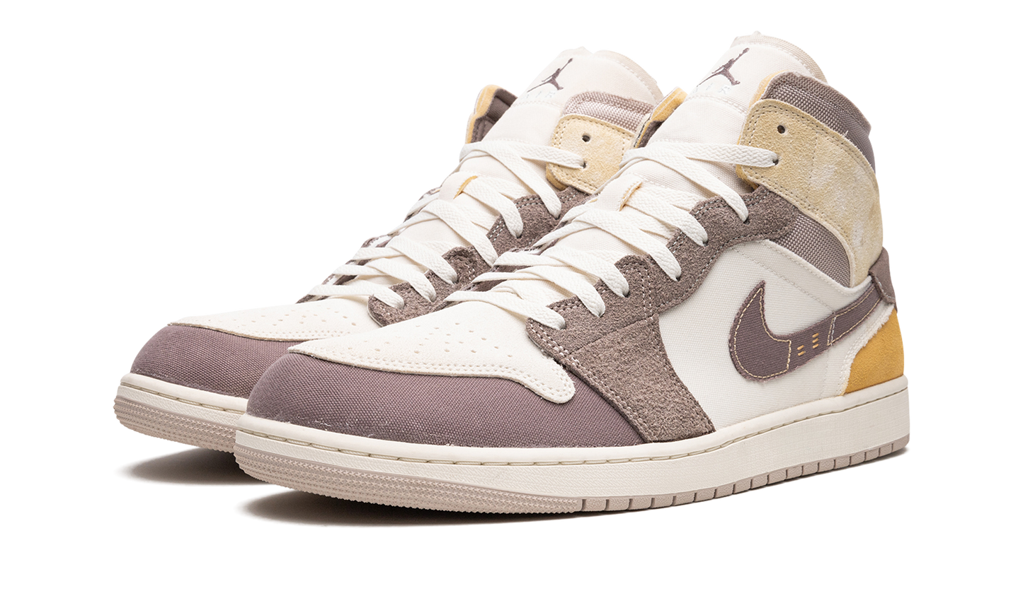Air Jordan 1 Mid SE Craft "Taupe Haze" DM9652 102