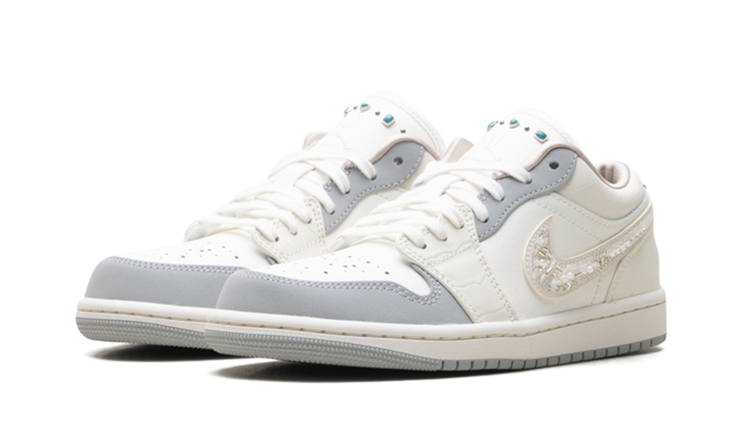 Air Jordan 1 Low WMNS "Sail Soft Pearl" IH7323 100