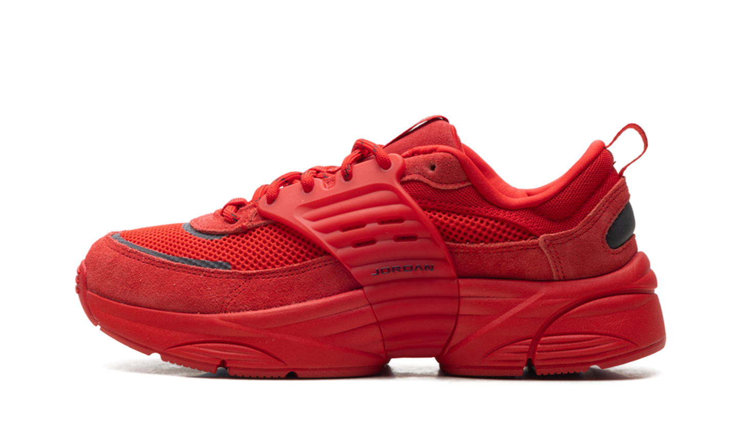 Jordan Trunner "Red" IB3722 600