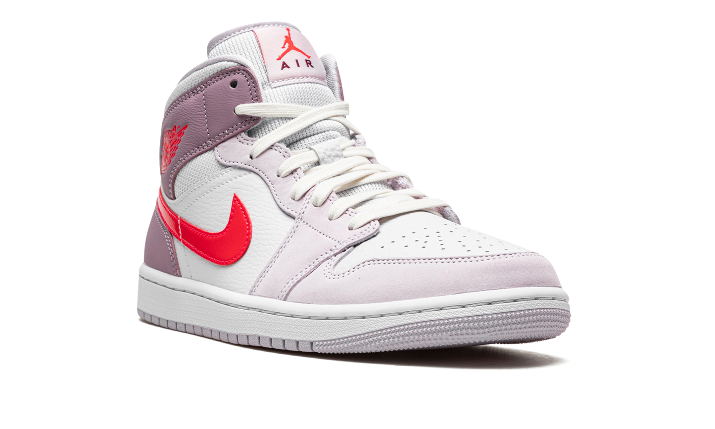 AIR JORDAN 1 MID WMNS "Valentine’s Day 2022" DR0174 500