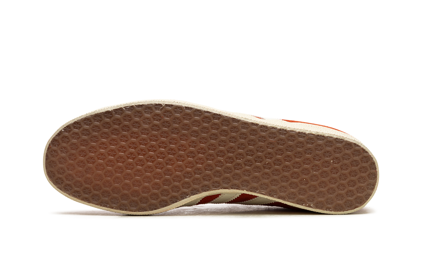 Gazelle "Preloved Red Off White Cream White"