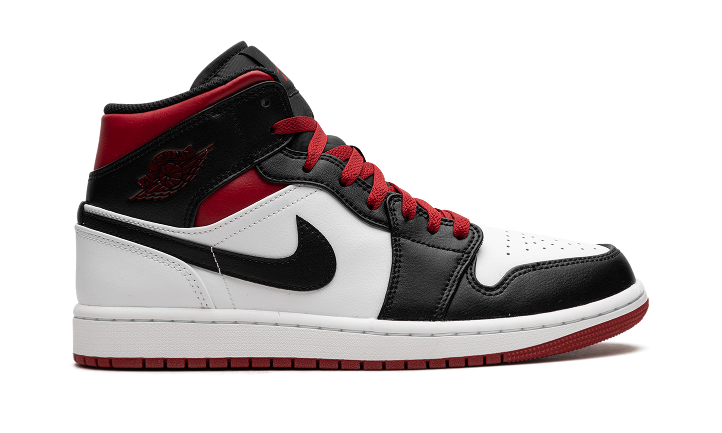Air Jordan 1 Mid "Gym Red Black Toe" DQ8426 106