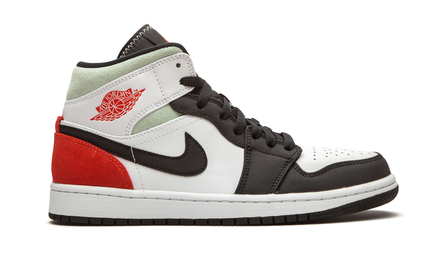 Jordan 1 Mid SE "Red Black Toe" 852542 100