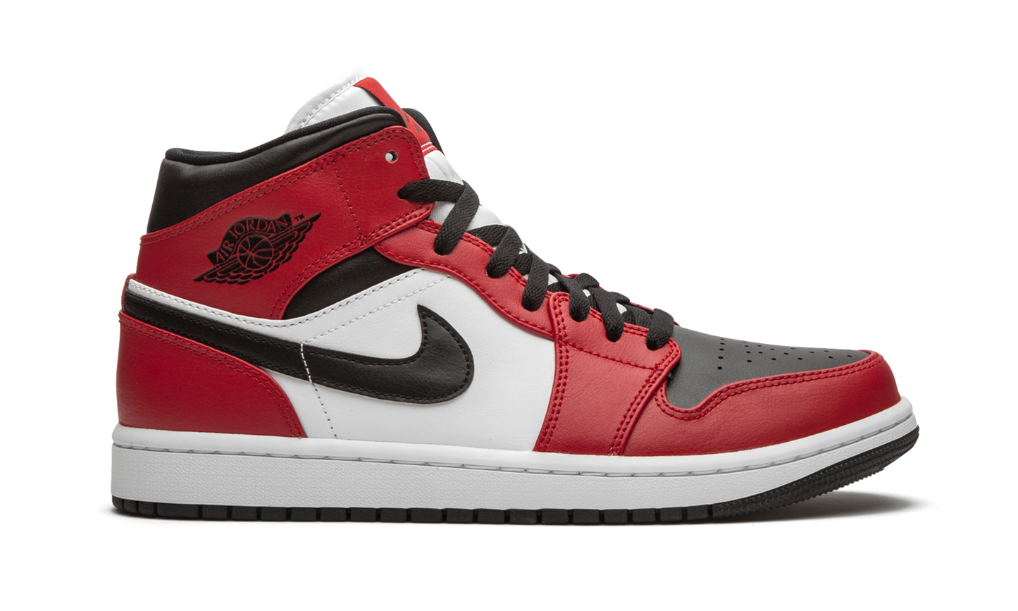Air Jordan 1 Mid "Chicago Black Toe" 554724 069
