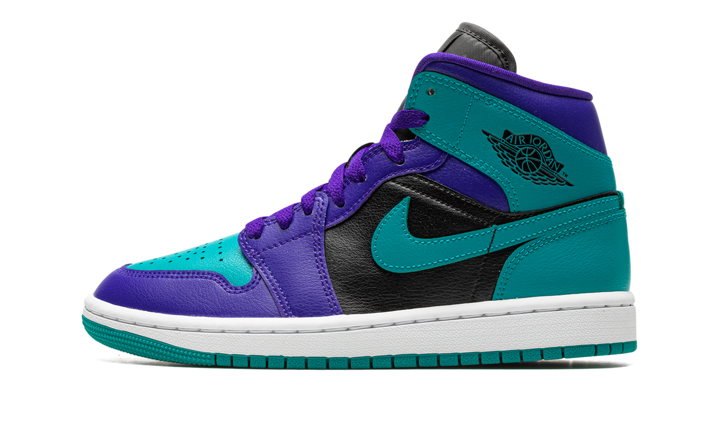 AIR JORDAN 1 MID WMNS "Black Grape"