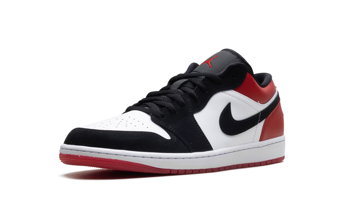 Jordan 1 Low SE "Black Toe (2025)" IB8971 106