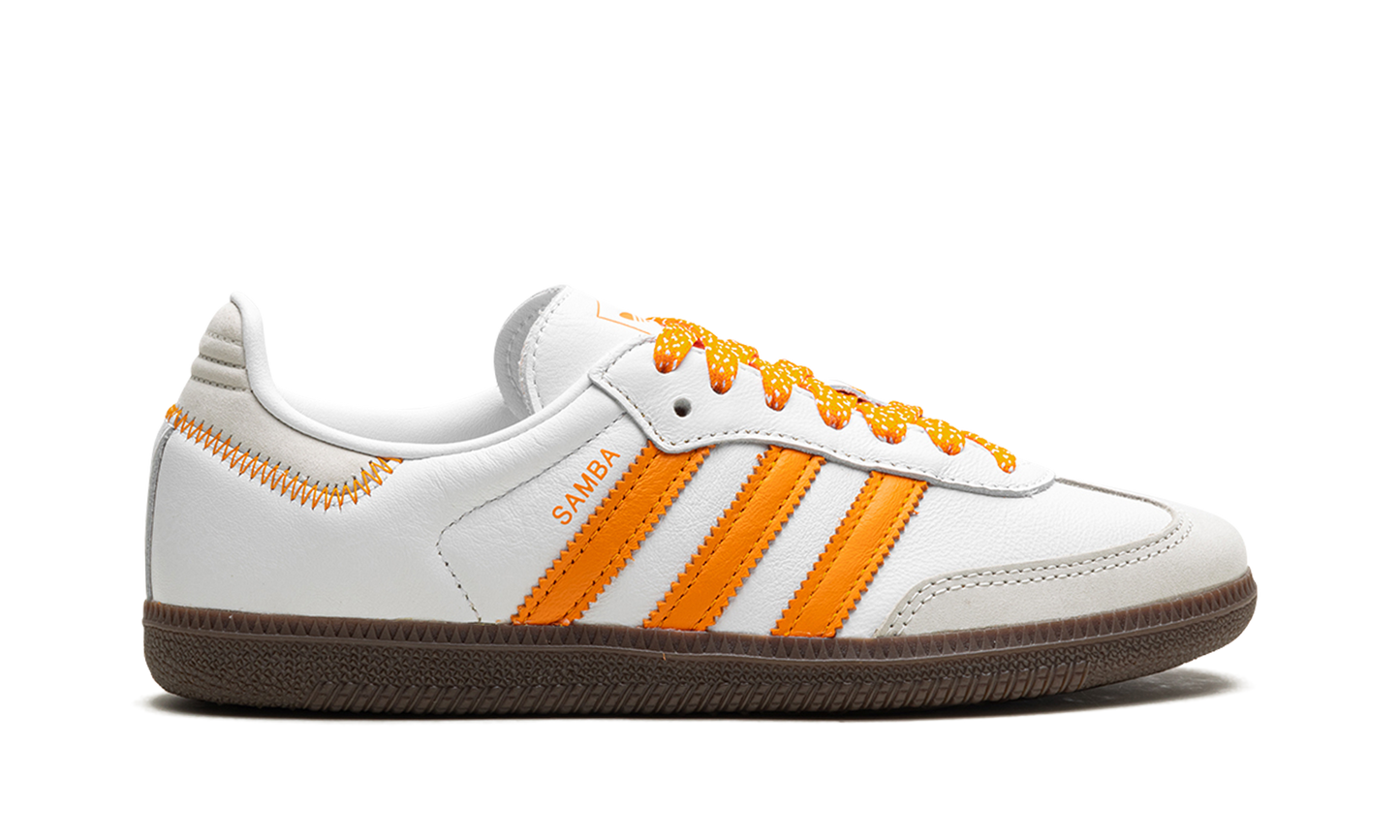 Samba OG WMNS "WHITE EQUIPMENT ORANGE"