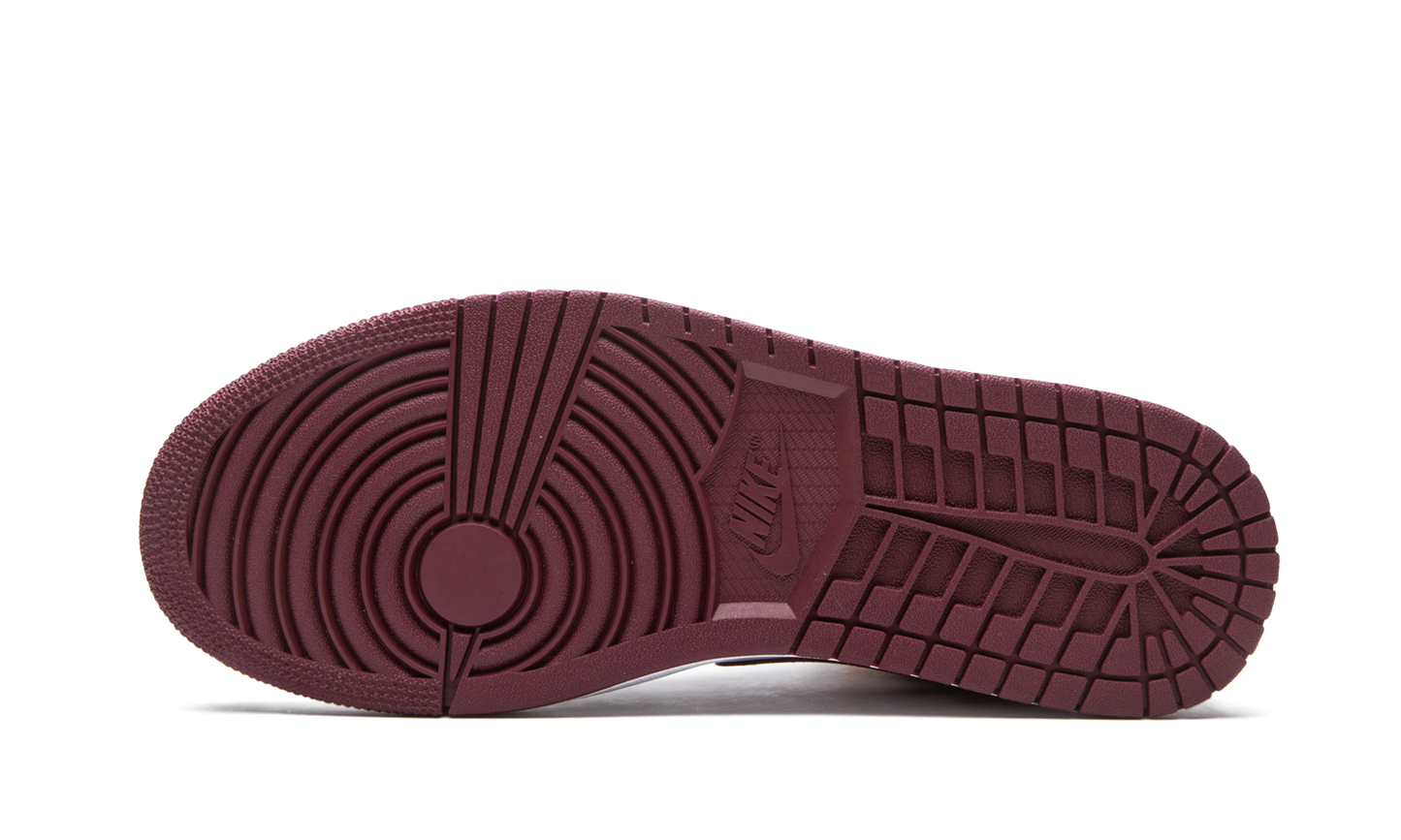 AIR JORDAN 1 MID SE WMNS "Gold Pendants" CZ4385 016