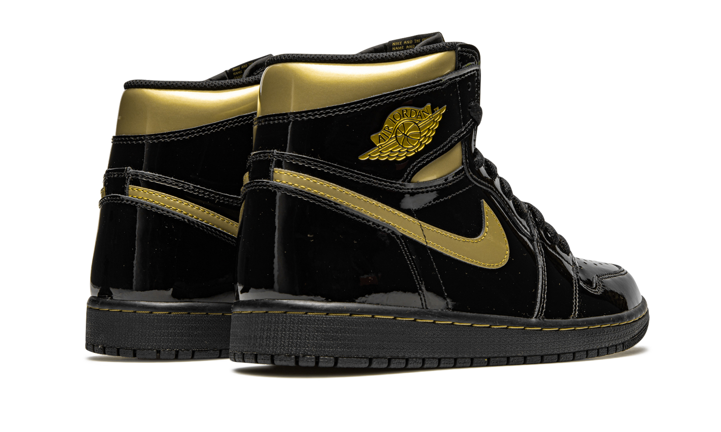 Air Jordan 1 Retro High OG "Black Metallic Gold" 555088 032