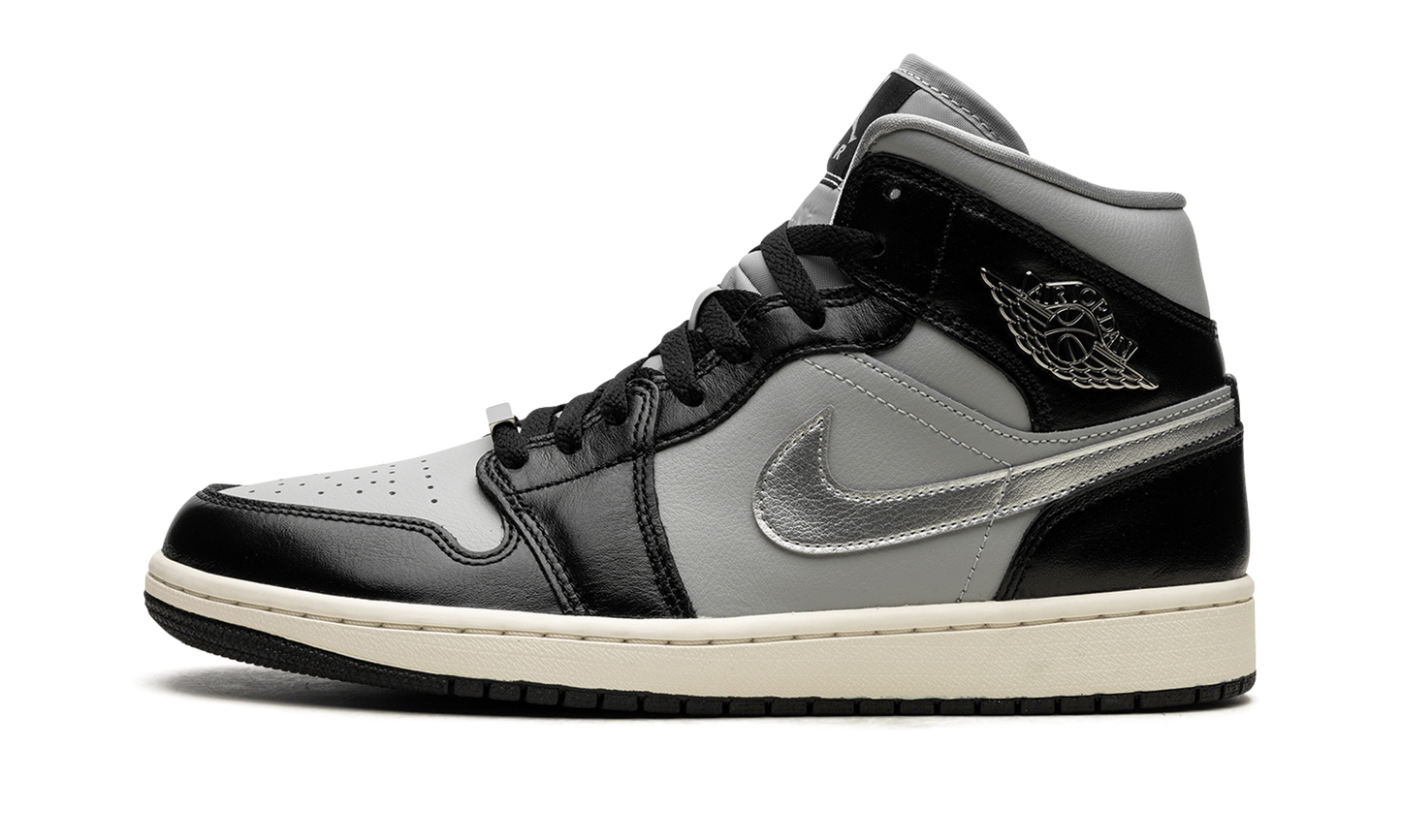 AIR JORDAN 1 MID SE WMNS "Black Chrome" FB9892 002