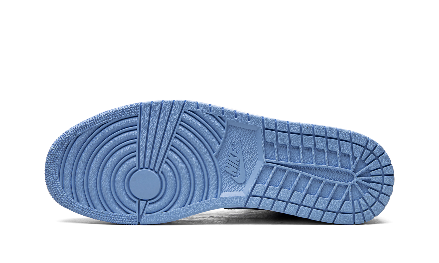 Air Jordan 1 Retro High "CP3" 332550 402