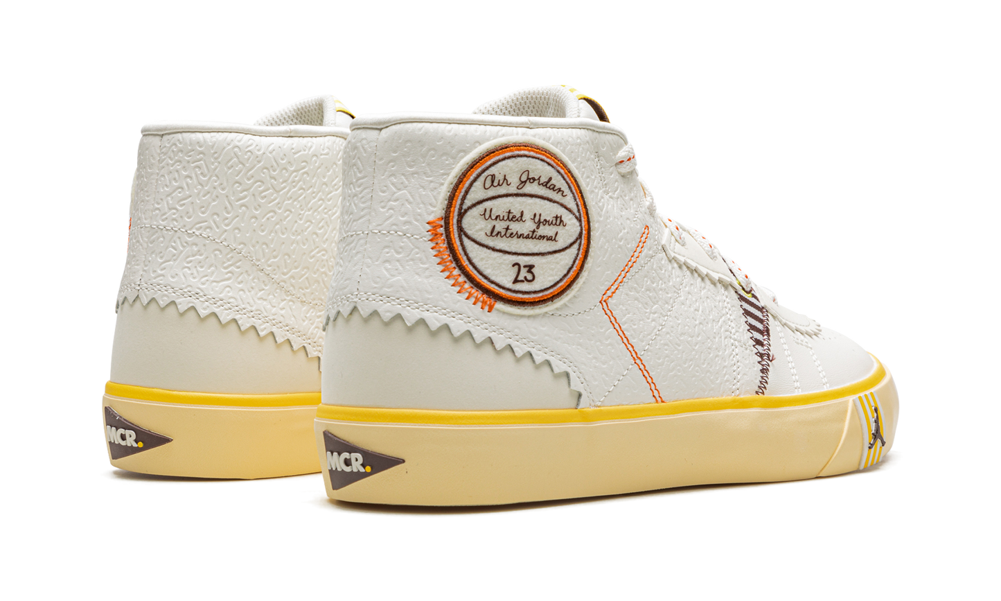 Series Mid "Maison Chateau Rouge" DO5247 122